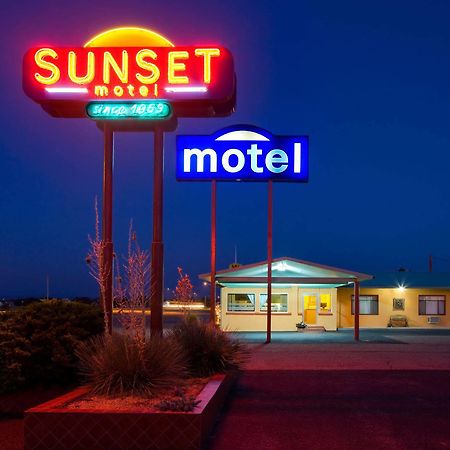 Sunset Motel Moriarty Екстериор снимка