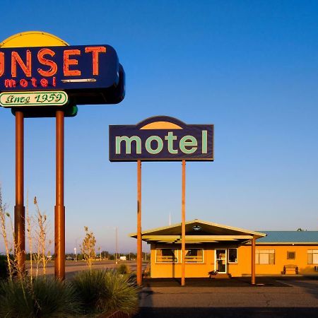 Sunset Motel Moriarty Екстериор снимка