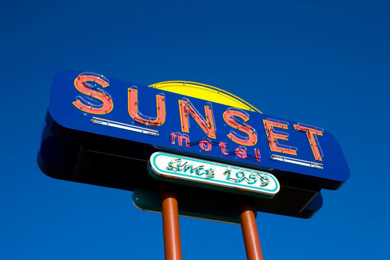 Sunset Motel Moriarty Екстериор снимка