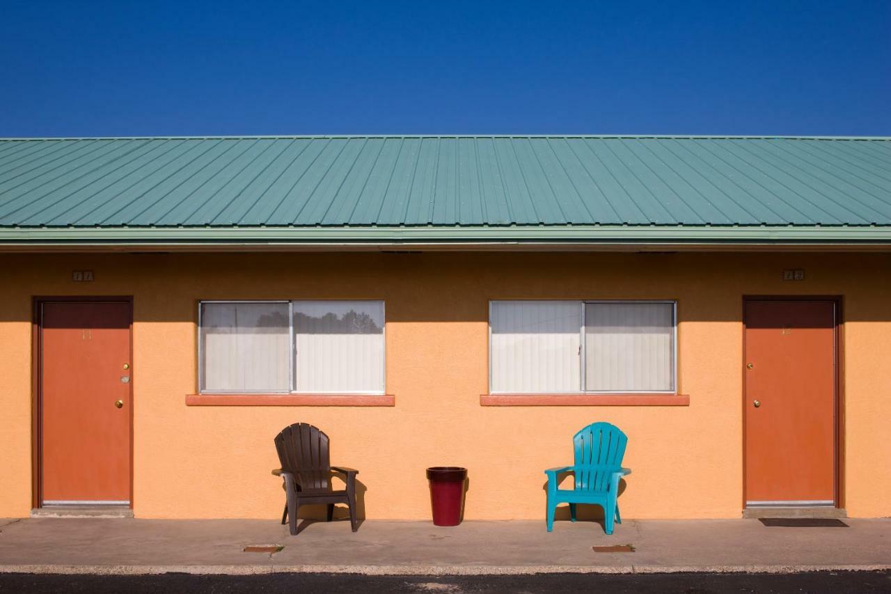 Sunset Motel Moriarty Екстериор снимка