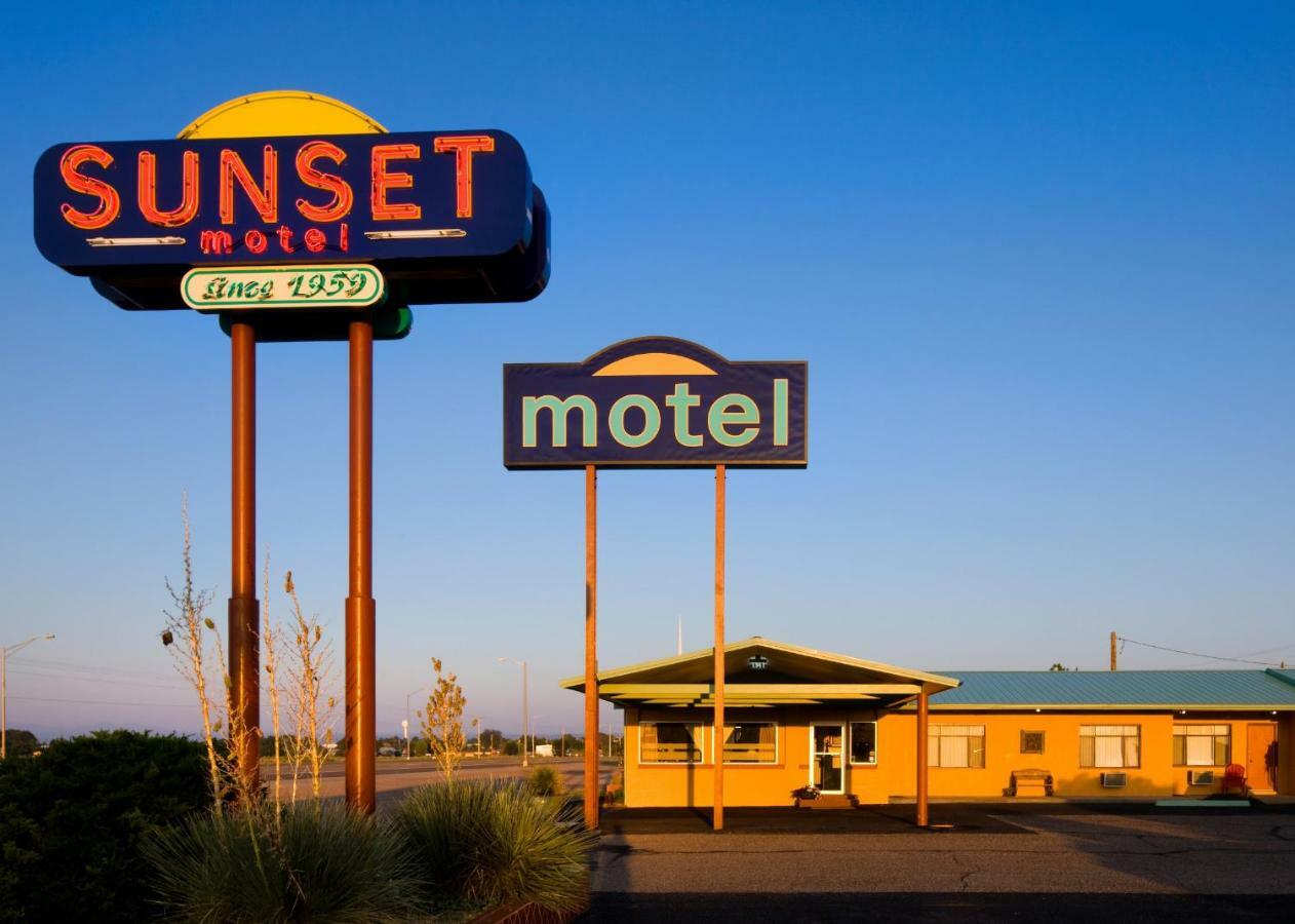 Sunset Motel Moriarty Екстериор снимка